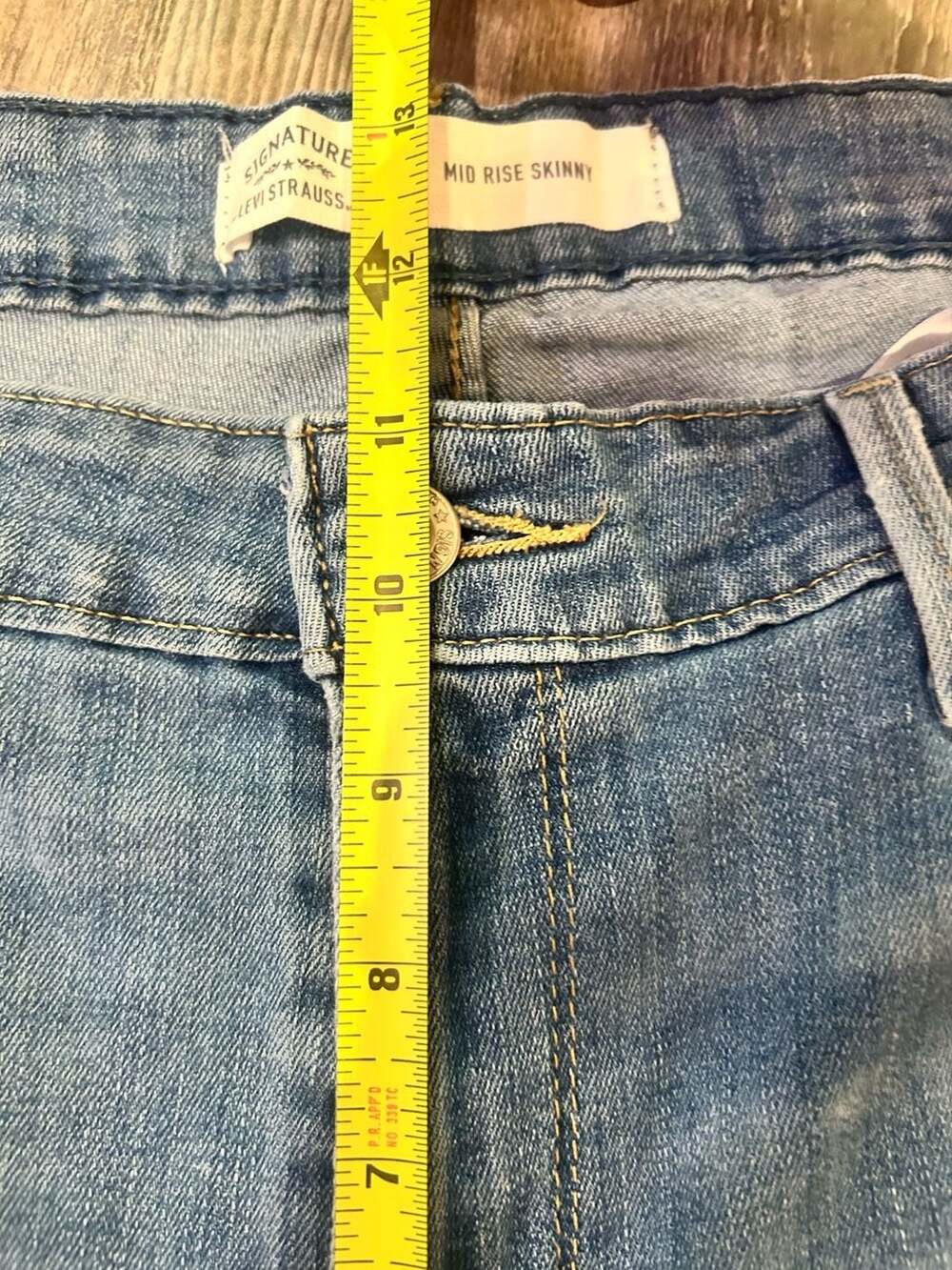 Signature by Levi Strauss & Co. Women's Mid Rise Skinny Jeans Size 18M - Picture 5 of 8